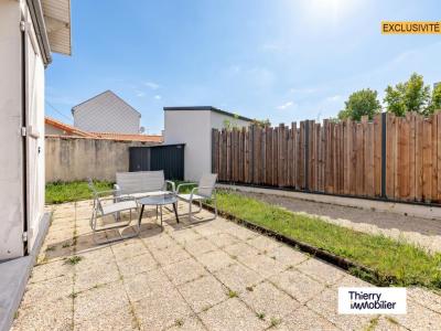 For sale Reze 6 rooms 125 m2 Loire atlantique (44400) photo 1