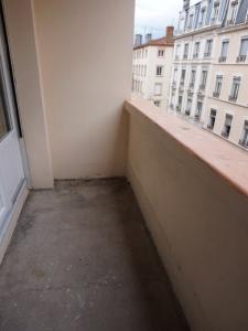 For rent Lyon-6eme-arrondissement 3 rooms 67 m2 Rhone (69006) photo 0