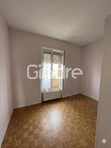 Louer Appartement Lyon-4eme-arrondissement 1043 euros