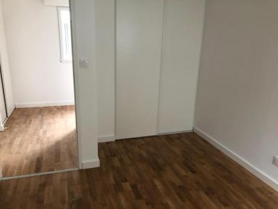 For rent Nantes 2 rooms 49 m2 Loire atlantique (44000) photo 2