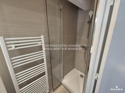 Louer Appartement Ecully 890 euros