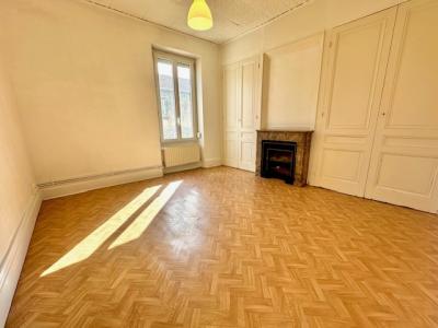 Louer Appartement 57 m2 Lyon-7eme-arrondissement