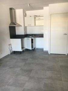 For rent Saint-jean-de-vedas 2 rooms 45 m2 Herault (34430) photo 1