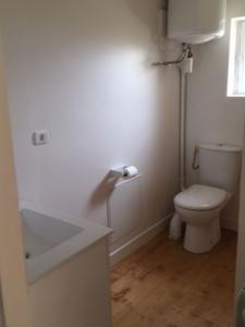 For rent Bordeaux 1 room 19 m2 Gironde (33800) photo 0