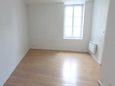 For rent Nantes 2 rooms 37 m2 Loire atlantique (44000) photo 2