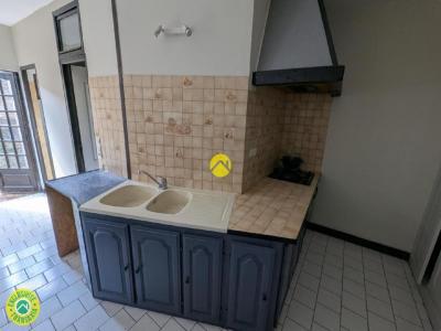 For sale Bourges 7 rooms 95 m2 Cher (18000) photo 2