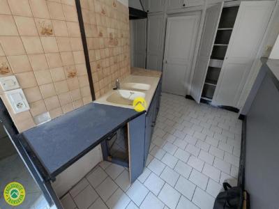 For sale Bourges 7 rooms 95 m2 Cher (18000) photo 3