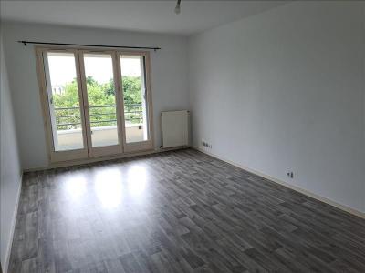For rent Rennes 2 rooms 48 m2 Ille et vilaine (35700) photo 0
