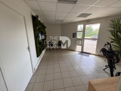 Annonce Vente Bureau Laval 53