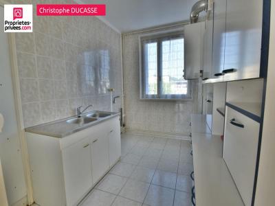 For sale Mourenx 3 rooms 52 m2 Pyrenees atlantiques (64150) photo 3