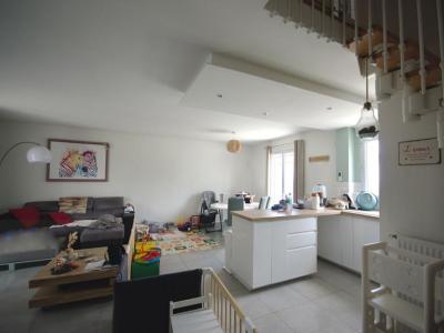For sale Saint-vivien 4 rooms 82 m2 Charente maritime (17220) photo 0