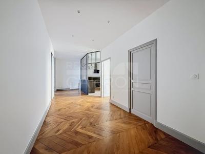 For rent Lyon-2eme-arrondissement 3 rooms 83 m2 Rhone (69002) photo 0