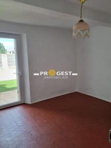 Louer Appartement 68 m2 Destrousse
