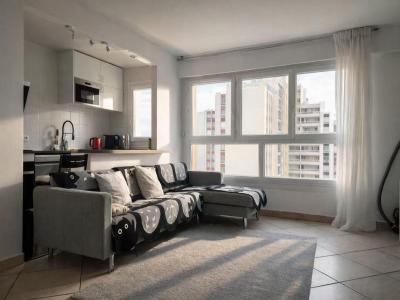 For rent Issy-les-moulineaux 3 rooms 72 m2 Hauts de Seine (92130) photo 1