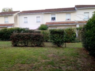 Louer Maison 60 m2 Saint-seurin-sur-l'isle