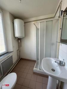Louer Appartement Jouy-sous-thelle 374 euros