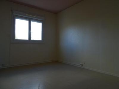 Louer Appartement Villeneuve-sur-yonne 521 euros