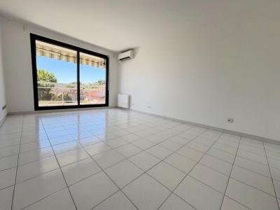 For rent Saint-laurent-du-var 2 rooms 60 m2 Alpes Maritimes (06700) photo 0