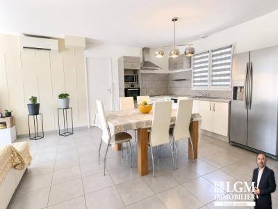 For sale Vestric-et-candiac 5 rooms 99 m2 Gard (30600) photo 3