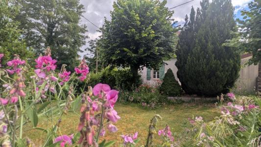 For sale Montaigu-le-blin 5 rooms 83 m2 Allier (03150) photo 0