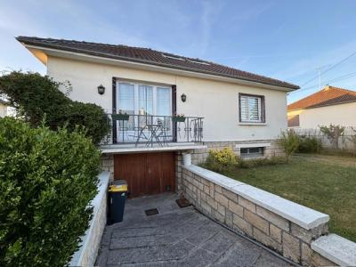 For rent Lamorlaye 4 rooms 88 m2 Oise (60260) photo 0