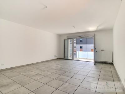 Louer Appartement 72 m2 Motte-servolex