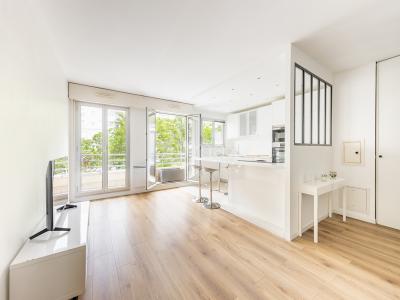For sale Courbevoie 2 rooms 51 m2 Hauts de Seine (92400) photo 0
