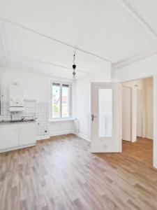For sale Mandeure 2 rooms 49 m2 Doubs (25350) photo 2