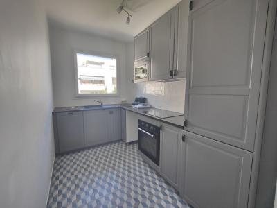For rent Levallois-perret 3 rooms 59 m2 Hauts de Seine (92300) photo 2