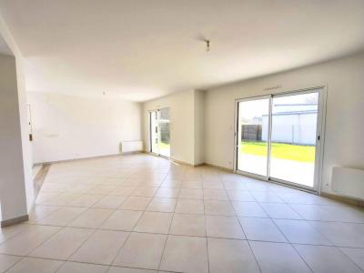 For sale Berric 5 rooms 102 m2 Morbihan (56230) photo 2