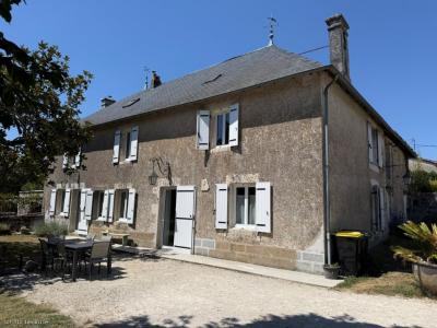 For sale Ruffec 6 rooms 140 m2 Charente (16700) photo 0