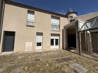 For rent Vatan 2 rooms 47 m2 Indre (36150) photo 0
