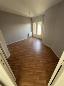 For rent Vatan 2 rooms 47 m2 Indre (36150) photo 4