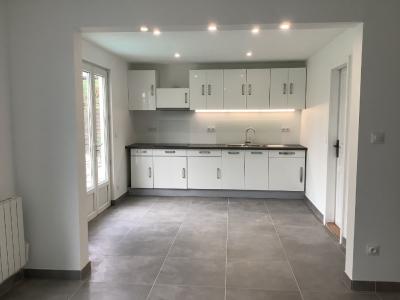 For rent Camphin-en-carembault 5 rooms 97 m2 Nord (59133) photo 2