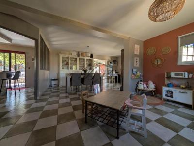For sale Pertuis 6 rooms 151 m2 Vaucluse (84120) photo 2
