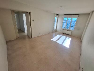 For sale Lyon-7eme-arrondissement 3 rooms 75 m2 Rhone (69007) photo 3