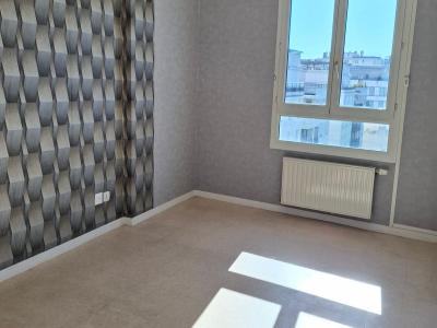 For sale Lyon-7eme-arrondissement 3 rooms 75 m2 Rhone (69007) photo 4