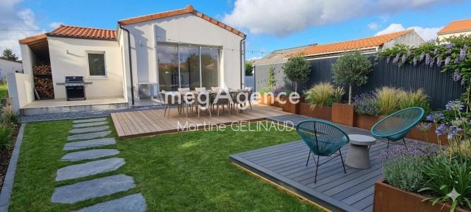 For sale Saintes 5 rooms 85 m2 Charente maritime (17100) photo 0