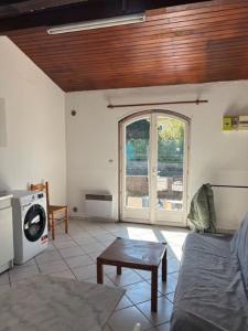 For rent Pessac 2 rooms 27 m2 Gironde (33600) photo 0