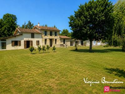 For sale Lamarque 8 rooms 177 m2 Gironde (33460) photo 0