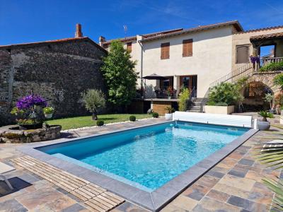Acheter Maison 141 m2 Villerest