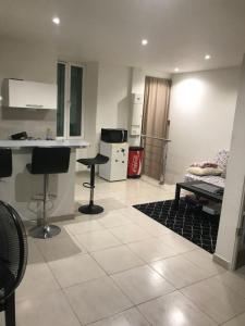Annonce Vente Appartement Roquebrussanne 83
