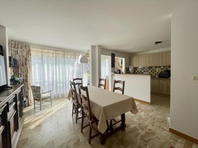 For sale Hyeres 4 rooms 95 m2 Var (83400) photo 0