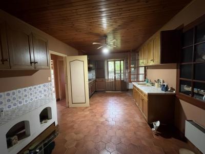 For sale Saintes 5 rooms 271 m2 Charente maritime (17100) photo 3