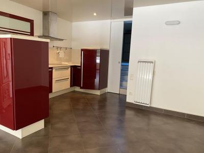 For sale Vannes 2 rooms 62 m2 Morbihan (56000) photo 2