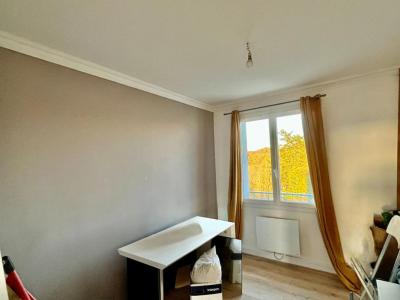 For sale Morlaix 4 rooms 67 m2 Finistere (29600) photo 4