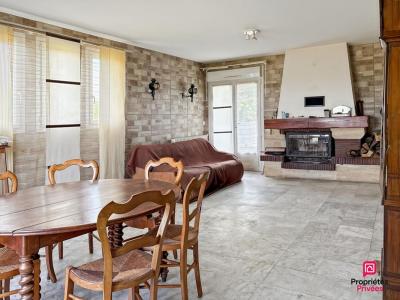 For sale Sable-sur-sarthe 5 rooms 97 m2 Sarthe (72300) photo 4