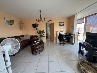 For sale Canet-en-roussillon 3 rooms 85 m2 Pyrenees orientales (66140) photo 1