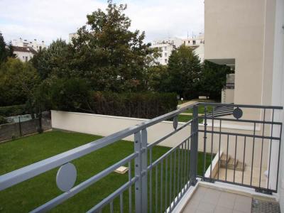 For rent Courbevoie 1 room 27 m2 Hauts de Seine (92400) photo 0