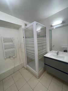 Louer Appartement 27 m2 Courbevoie